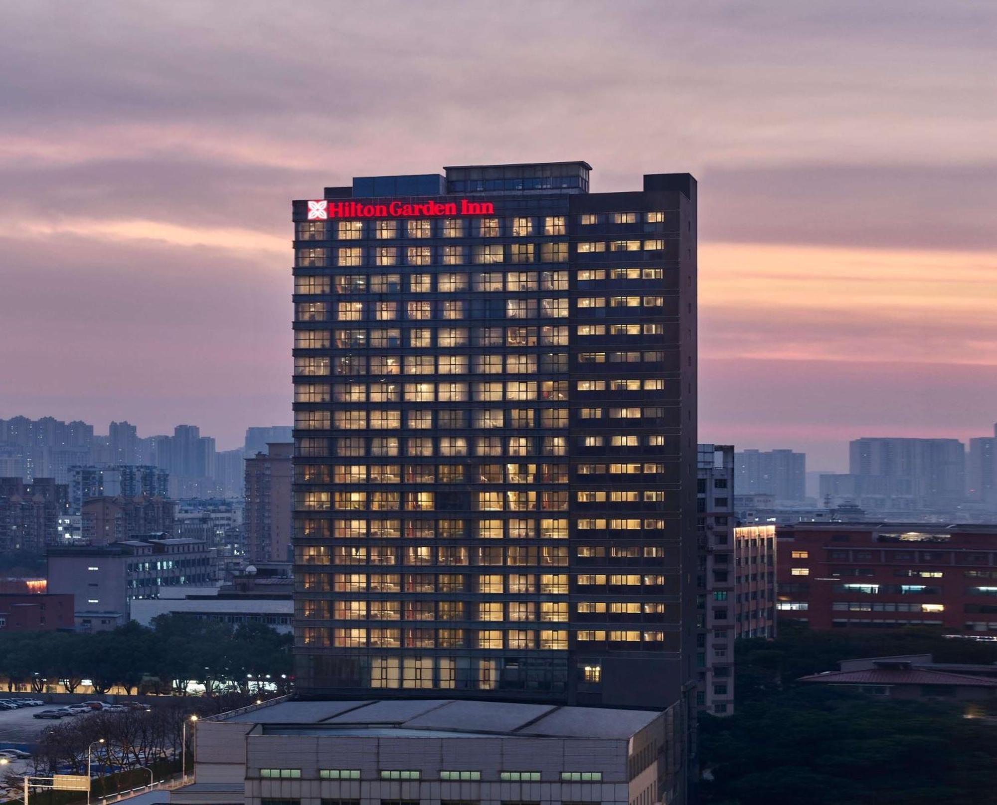 Hilton Garden Inn Wuhan Hankou Dış mekan fotoğraf