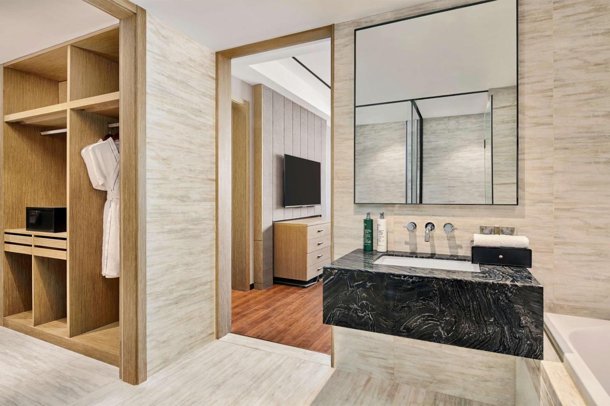 Hilton Garden Inn Wuhan Hankou Dış mekan fotoğraf