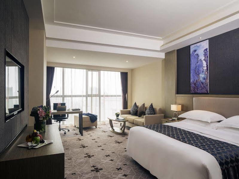Hilton Garden Inn Wuhan Hankou Dış mekan fotoğraf